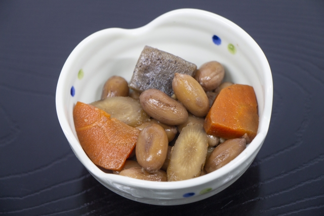 落花生の煮物