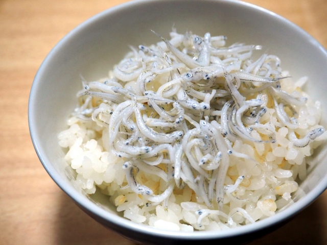 釜揚げしらす丼