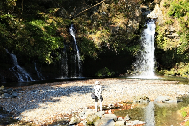 落差約5～6mの陣馬の滝