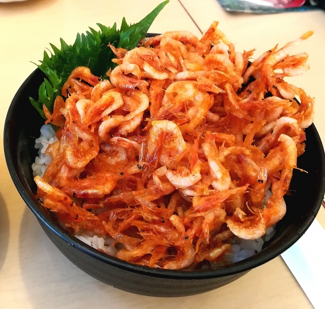 桜えびのかき揚げ丼