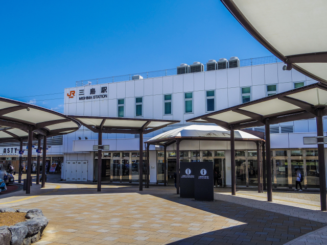 三島駅(三島市)